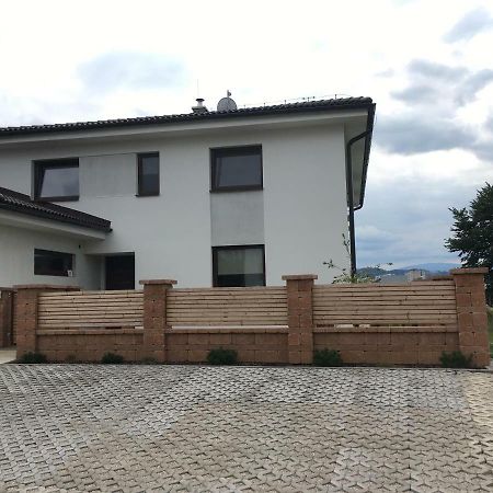 Appartamento Privát Poprad Esterno foto
